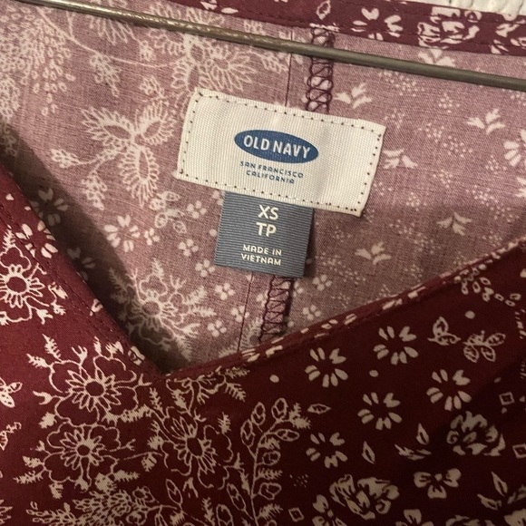 5/$25 Old Navy Floral Print 3/4 Sleeve Shift Dress - Picture 2 of 9